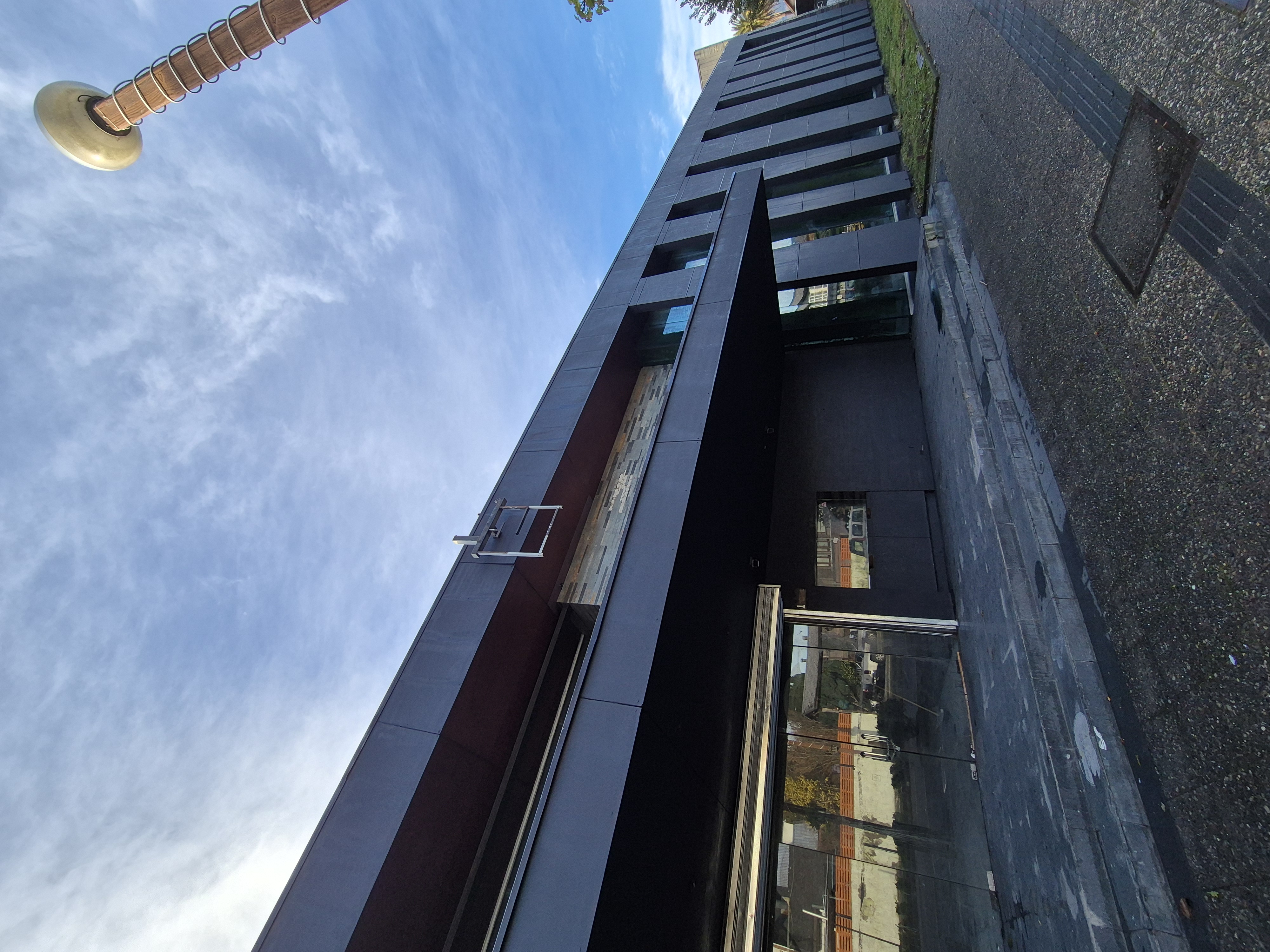 APARECEN AL MENOS 3 NUEVOS INTERESADOS EN ARRENDAR EL EDIFICIO DEL ANTIGUO CASINO ENJOY PUCÓN